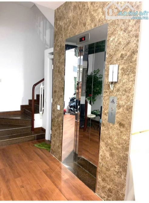 HX tải 1/ Lê Văn Sỹ p.10 Phú Nhuận  5x15m ,1 trệt 5 lầu thang máy  View 3 mặt thoáng .