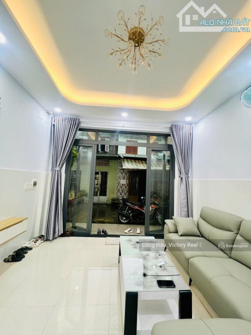Bán nhà Mới HXH Bành Văn Trân - DT 4 x 11m - KC 2 tầng - giá 7.5 tỷ TL