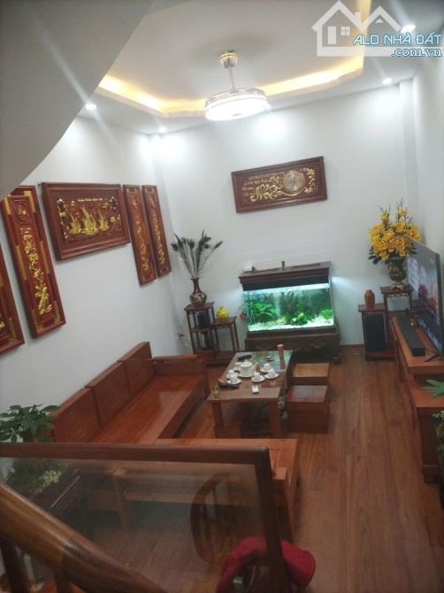 BÁN NHÀ 5 TẦNG KIM CHUNG – HOÀI ĐỨC- DIỆN TÍCH 36.1m2-5.8 Tỷ