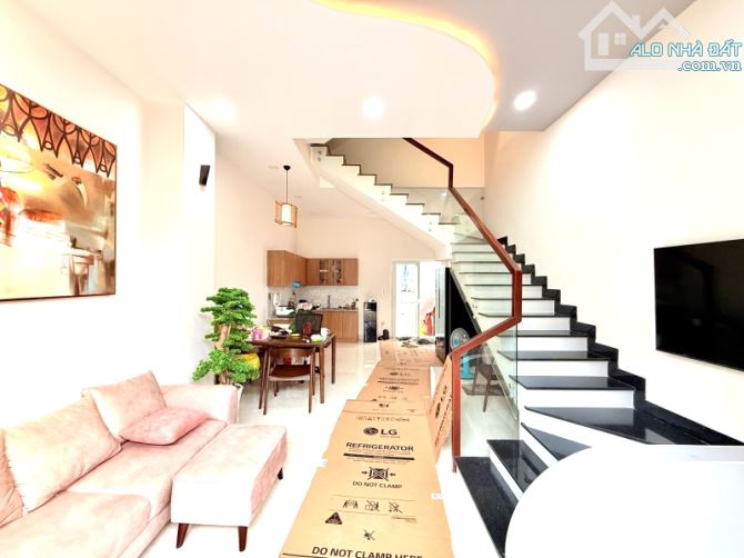 Bán Nhà 4 Tầng Hẻm Xe Hơi 51m2_4.5x11.3m Đẹp Lung Linh Chỉ 6,8 Tỷ Linh Đông Thủ Đức