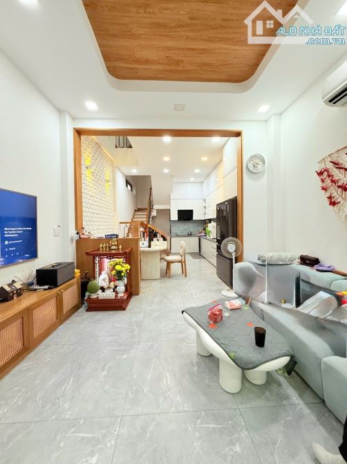 BÁN NHÀ HẺM Ô TÔ ĐƯỜNG 3/2 QUẬN 10. 4.2m*13m.