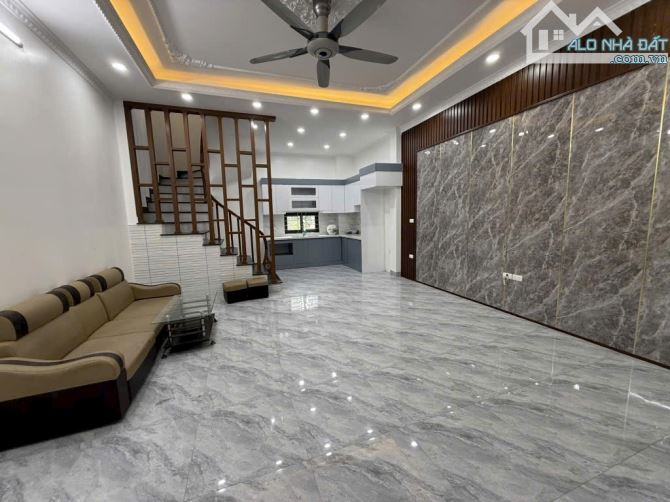 NHÀ MỚI 5TẦNG NỘI AM LIÊN NINH THANH TRÌ