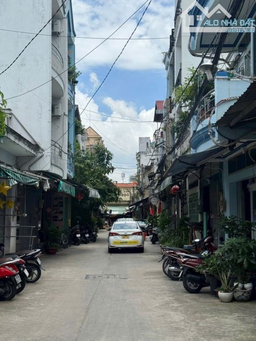 Căn Nhà Vị Trí Rất Đẹp. Ngay Mặt Tiền Chợ Bảo Ngọc Tú F15 TB Buôn Bán Kinh Doanh Đa Nghành