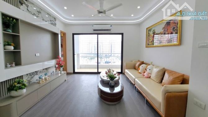 Bán CHCC Lê Văn Lương, Thanh Xuân, 2N 2Wc, 61m2, 5.5 tỷ(CGL)