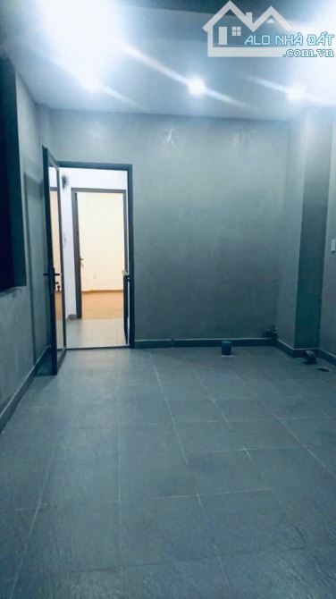 Bán nhà đẹp 4 tầng Khánh Hội phù hợp làm CHDV 6PN 6WC chỉ 7.9 tỷ
