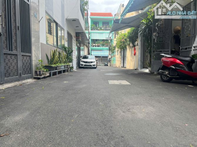 Gấp bán nhà 3 tầng Lô góc kiệt ô tô 5m Lê Duẩn sát cầu sông Hàn-123m2-11.5 tỷ