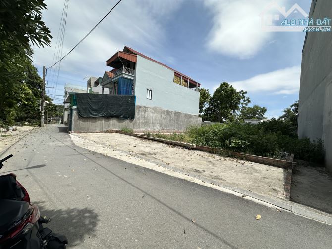 82m đất thị trấn Có vỉa hè ô tô vào đất - 2 mặt tiền vew vườn hoa - nhà ở xã hội - tương l