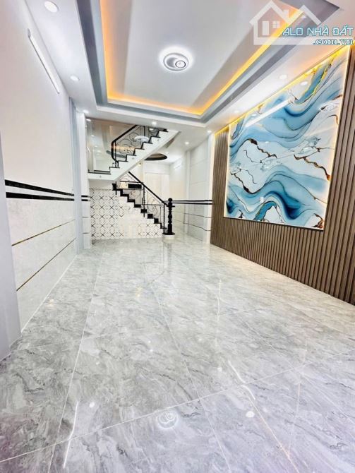 LÊ VĂN QUỚI - HẺM XE HƠI 6M XỊN  - 3 TẦNG 4PN ĐẸP 52M VUÔNG