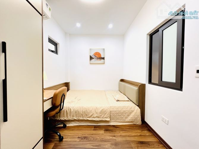 Nhà  Gốc Đề, Đền Lừ mới đẹp 4pn ở luôn 40m2 giá 7.6 tỷ
