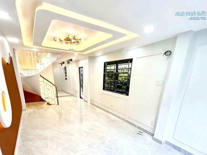 Bán nhà 2 lầu hẻm xe hơi Nguyễn Văn Luông, Quận 6.