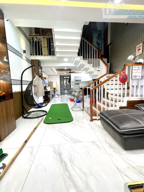 🎉🎉🏡 CHỦ ĐỊNH CƯ NƯỚC NGOÀI CẦN BÁN GẤP – NHÀ 4 TẦNG MẶT TIỀN NGUYỄN HÀNG, TRUNG TÂM CẨM