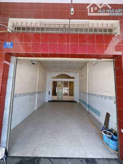 Bán nhà mặt tiền Huỳnh Tấn Phát gần cầu Tân Thuận 1 giá sập sàn chỉ 114tr/1m2.