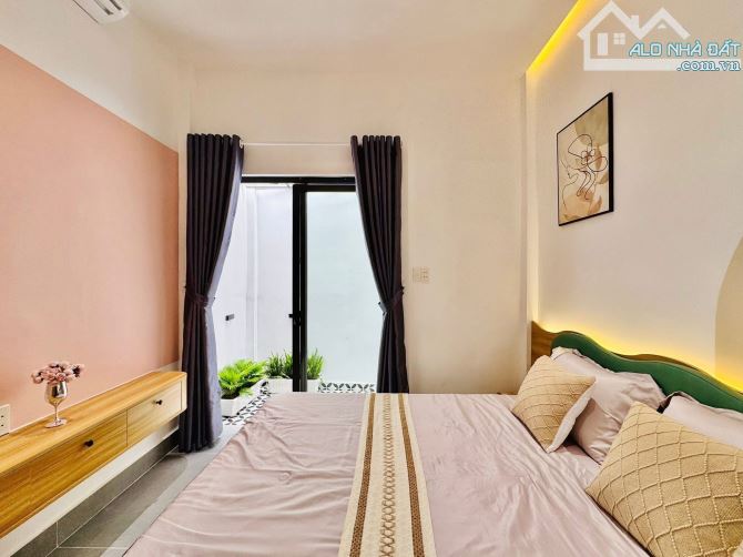 Bán nhà đẹp Phạm Văn Chiêu, Gò Vấp, 3 PN ( có ngủ trệt ) gần chợ, full nội thất, 5 tỷ +