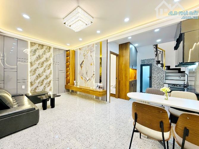 Bán nhà đẹp 1 lầu 3 phòng ngủ hẻm Trường Đăng Quế, Gò Vấp
