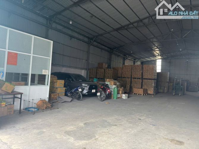 Cho thuê nhà xưởng tại  quận 12
