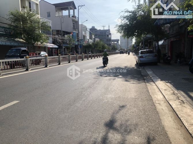 Bán nhà mặt tiền 30/4 Phường Rạch Dừa Vũng Tàu ,Diện tích 83m2 rộng 6.4m ,Giá bán 11.7 tỷ