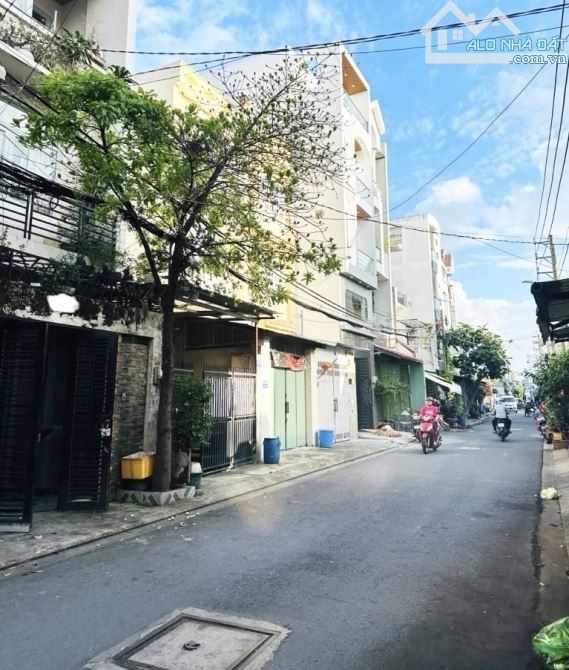 CHIẾN LƯỢC, 4M x 16M, 4 TẨNG BTCT, HXH 8M THÔNG, BÌNH TÂN GIÁP TÂN PHÚ,KẾ AEON, CHỈ 6 TỶ++