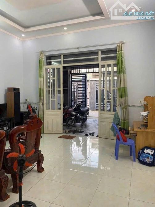 📍BÁN NHANH NHÀ C4 Ở HÓC MÔN NGAY KHU DÂN CƯ GIÁ 690 TRIỆU📍