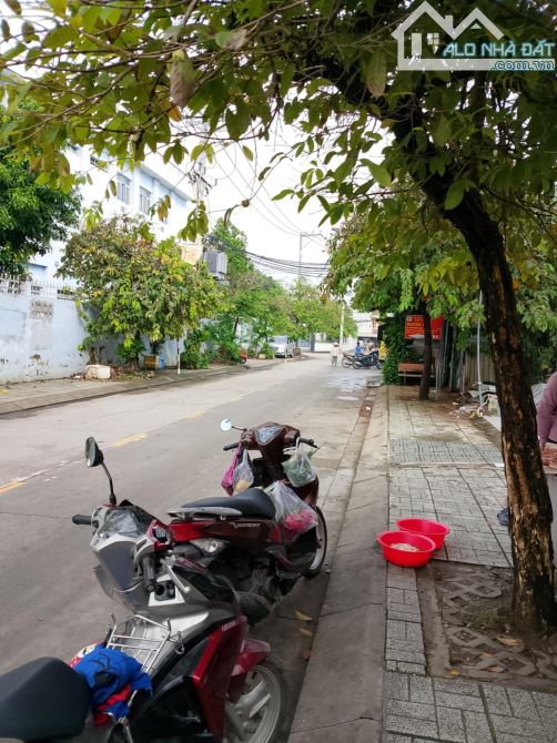 ĐẤT MT TX24 KINH DOANH SIÊU THUẬN LỢI . DT 85M2 ĐƯỜNG TRƯỚC NHÀ 10M VỈA HÈ 2 BÊN , GIÁ CHƯ