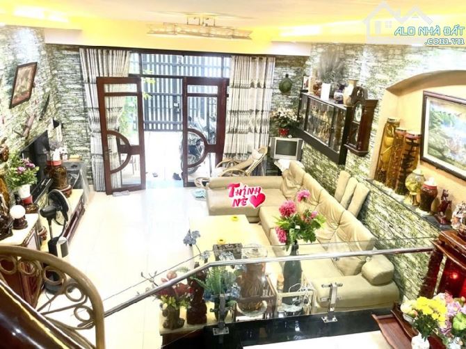 XE HƠI NGỦ NHÀ - GẦN MẶT TIỀN NGANG ĐẸP 5M NỞ HẬU - NỘI THẤT GỖ CẨM LA - VIEW  LANDMARK