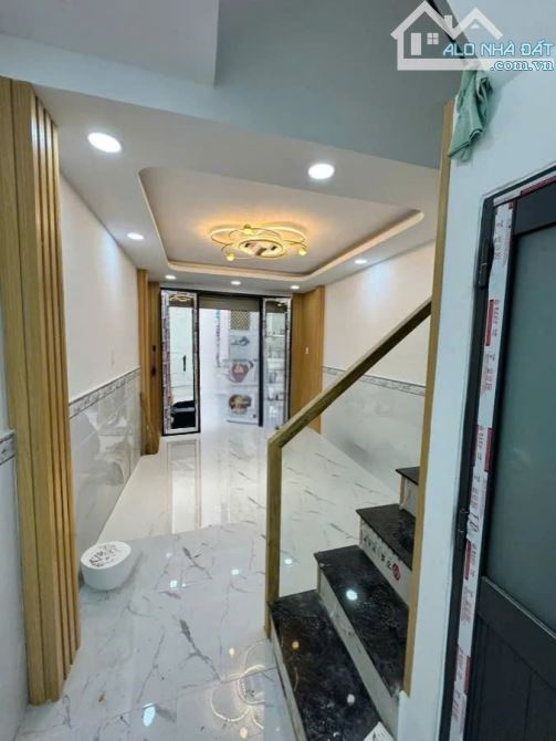 BÁN NHÀ NGUYỄN TRÃI,4 TẦNG, 35M2, GIÁ 6,3 TỶ (TL)