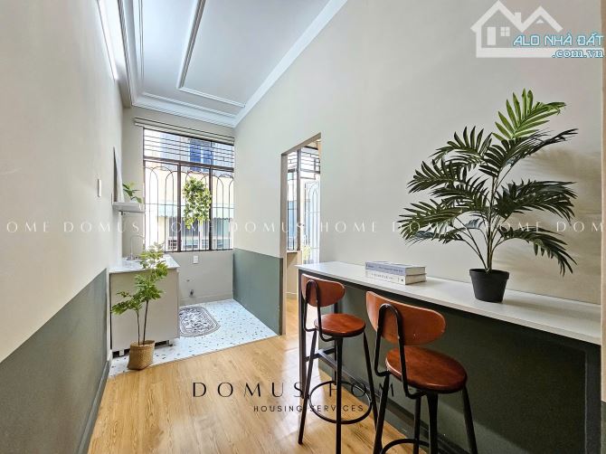 Cho thuê căn hộ 1PN ban công thoáng Q4 gần cầu Ông Lãnh, cầu Calmette, cầu Kênh Tẻ