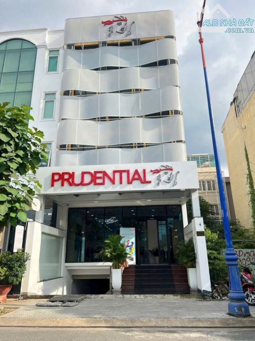Bán nhà mặt tiền Nguyễn Trãi, P3 - Q5 đoạn đẹp 2 chiều, 7.5 x 25.5m, 4 tầng, giá 83 tỷ.