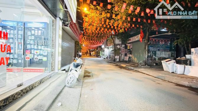 NHÀ 4 TẦNG ĐỘI CẤN, 2 NGÕ TRƯỚC - SAU OTO TRÁNH KINH DOANH 49m2, MT 3m GIÁ CHỈ 9.6 TỶ