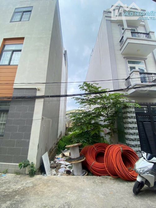 Bán lô đất thổ cư hẻm ô tô 1 / đường Kha Vạn Cân phường Linh Tây,Thủ Đức