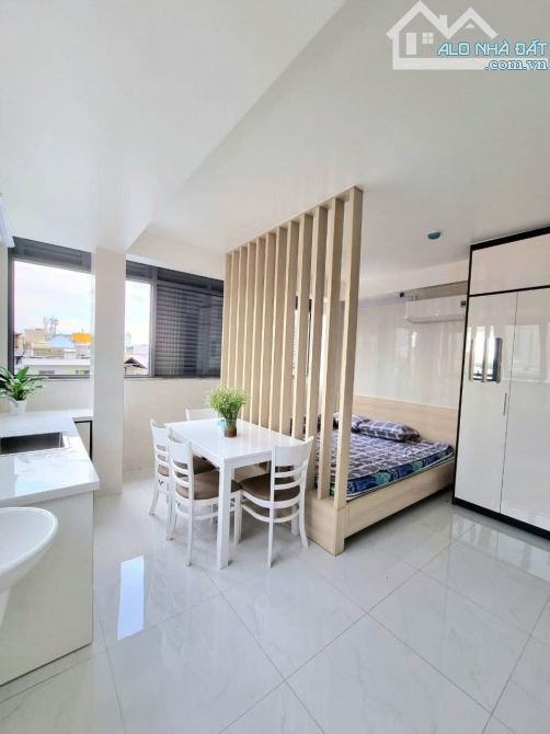 Bán gấp Tòa CHDV góc 2 Mặt Tiền, Tân phong Q7 - 12x15m - 5 Tầng gồm 33 Phòng. 65 Tỷ