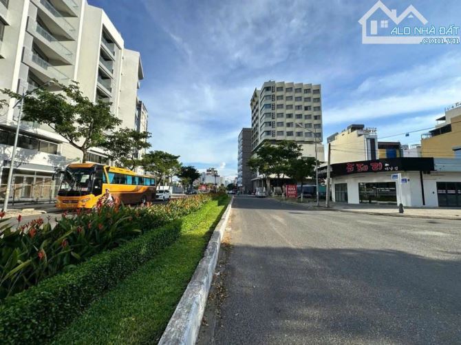 Chính chủ cần chuyển nhượng 415m đất mt Lý Thánh Tông giá đầu tù 15xtr/m2 - ib e ngay