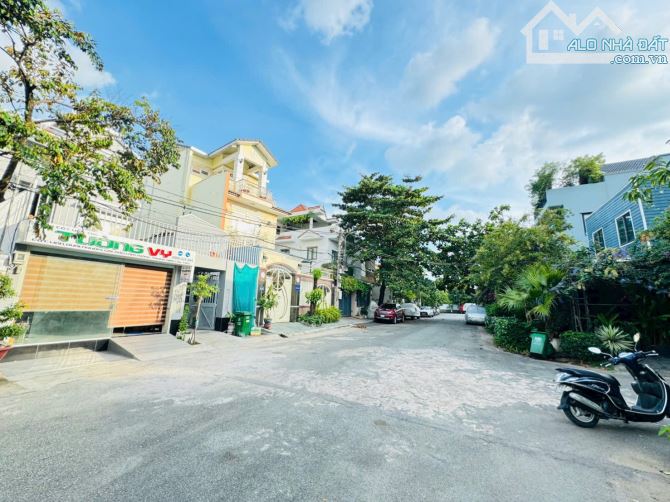 Cần bán gấp lô đất full thổ cư DT 433m2 gần nhà hàng Bên Sông phường Hiệp Bình