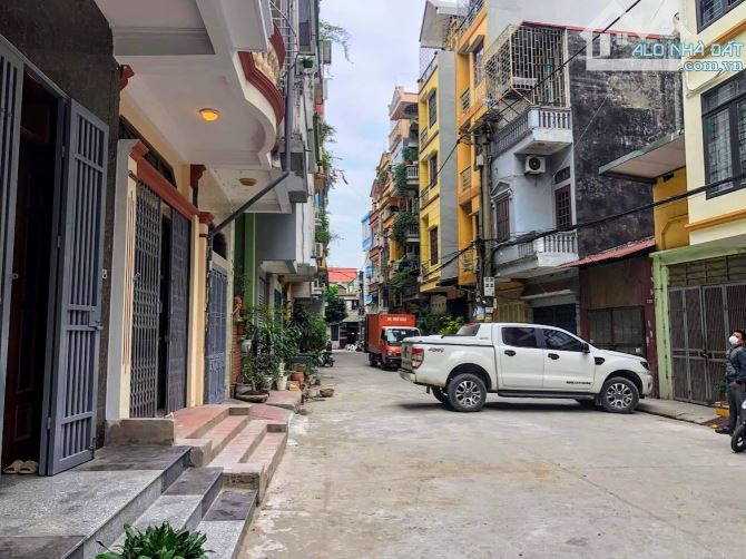 Phân lô Ngọc Hồi cạnh KĐT Tứ Hiệp 4 tầng dân xây 66m2 ô tô tránh hơn 8 tỷ