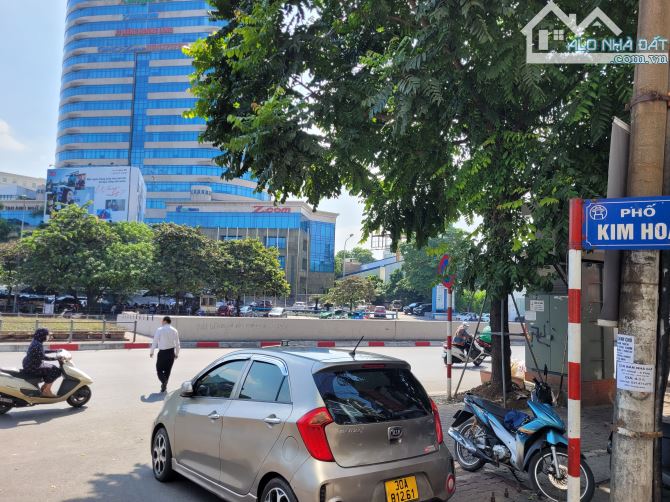 Bán nhà Mặt Phố Xã Đàn - Kim Hoa,ô tô đỗ cửa,Kinh doanh đỉnh ,gần hồ mát mẻ.