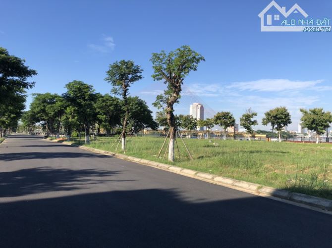 Bán đất biệt thự KDC Euro Village hướng Đông DT 300m2, sản phẩm hiếm có - Toàn Huy Hoàng