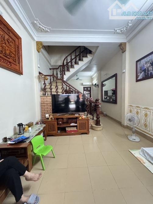 BÁN NHÀ HOÀ BÌNH 7 PHỐ MINH KHAI Q.HBT-NHÀ ĐẸP-Ô TÔ-NGÕ THÔNG-48m2-3 tầng-MT4m-11.8 tỷ
