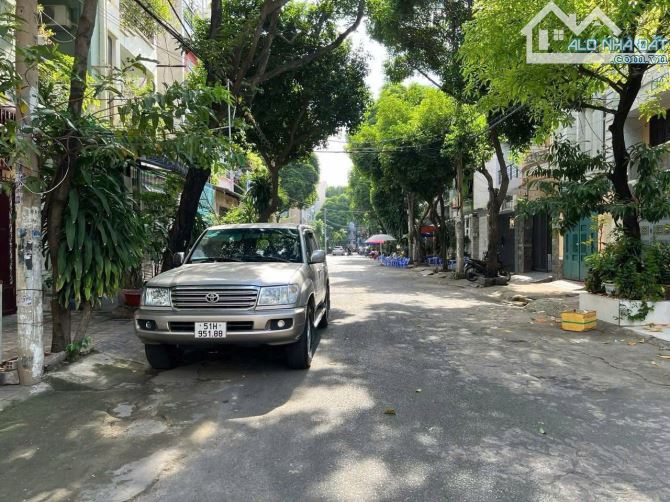 Bán nhà hẻm xe hơi tránh nhau tại Nguyễn Văn Khối - Hồ Chí Minh