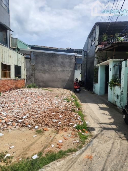 📣💥 Bán lô góc 2 mặt kiệt Nguyễn Chánh, Thông thoáng. 65m2. 2,44 tỹ.