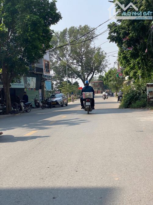 Bán 100.8m2 Sơn Du - Nguyên Khê, đường 5m cách 100m ra đường Võ Nguyên Giáp.