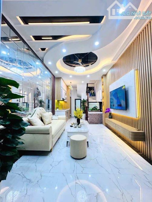 Lò Đúc,Hàng Xóm Phố Cổ, Nhà Mới Kính Koong, Full Nội Thất, Gần Phố Hơn 7 Tỷ