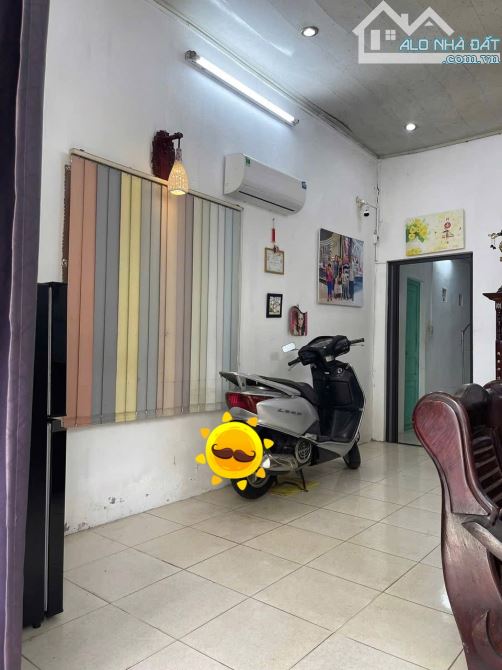 Nhà 2 phòng ngủ đầy đủ nội thất ngay phố đi bộ Hoàng Thành Huế
