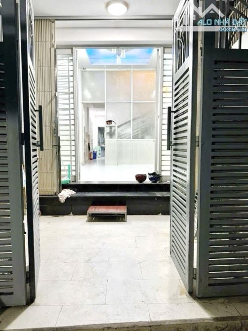KHU PHAN XÍCH LONG SẦM UẤT - 4 TẦNG - KHU DÂN TRÍ - CHỈ HƠN 6 TỶ
