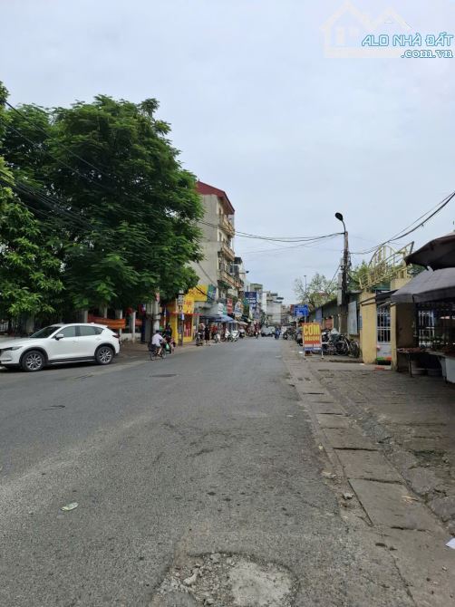 Bán đất Vĩnh Quỳnh – Thanh Trì 90m vuông đẹp ô tô dừng đỗ ở , đầu tư cực đẹp giá 12.2 tỷ