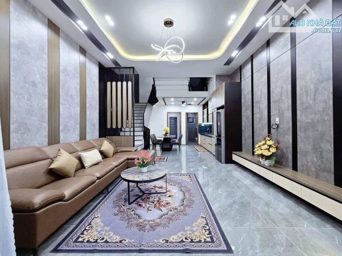 Siêu hiếm!Nhà Nguyễn Văn Cừ 70m,6 tầng thang máy, ngõ thông,ô tô qua nhà,Nhỉnh 11 tỷ