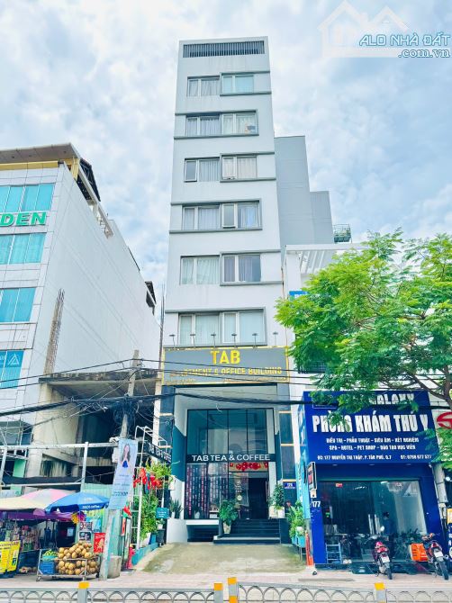 Bán nhà góc 2 mặt tiền Trần Nhật Duật, Quận 1. 222m2(11,2x22m), hầm + 7 tầng, siêu hiếm. C