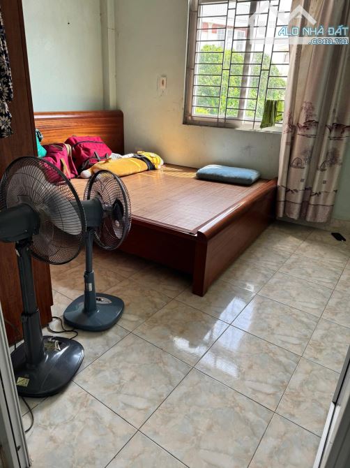 Bán nhà Cầu Cốc Tây Mỗ, 38m2 x 4 tầng, thoáng trước sau, gần ô tô, giá 5.85 tỷ