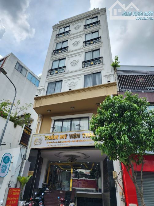 Mới ra thị trường. Bán nhà mặt tiền 12m Nguyễn Bỉnh Khiêm. 169m2 (12x13m) - Hầm 7 tầng. Gi