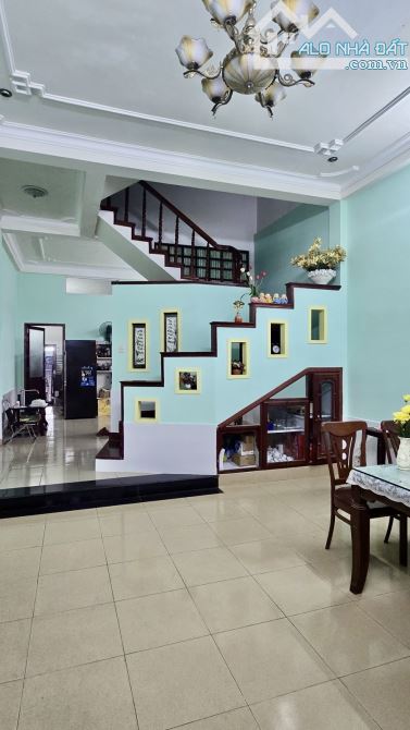 🚗 KIỆT Ô TÔ ÔNG ÍCH KHIÊM – SÁT MẶT TIỀN – 3 TẦNG x 80M² – NỞ HẬU – CHỈ NHỈNH 7 TỶ