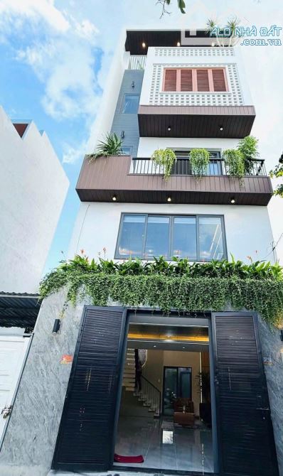 Chú Năm kẹt tiền bán nhà 53m2 Trần Quang Diệu,Q3 xây 3 tầng.Gần bệnh viện An Sinh.Hẻm 6m