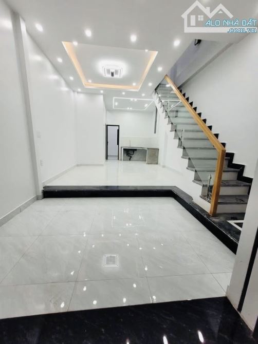 Bán nhà 2 tầng mới Hùng Vương, Hồng Bàng chỉ 1,95 tỷ.